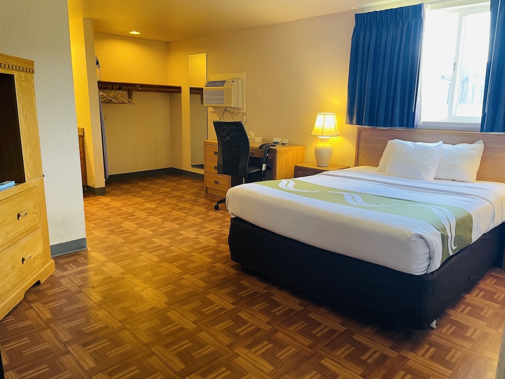 Americas Best Value Inn Sandpoint 6/49