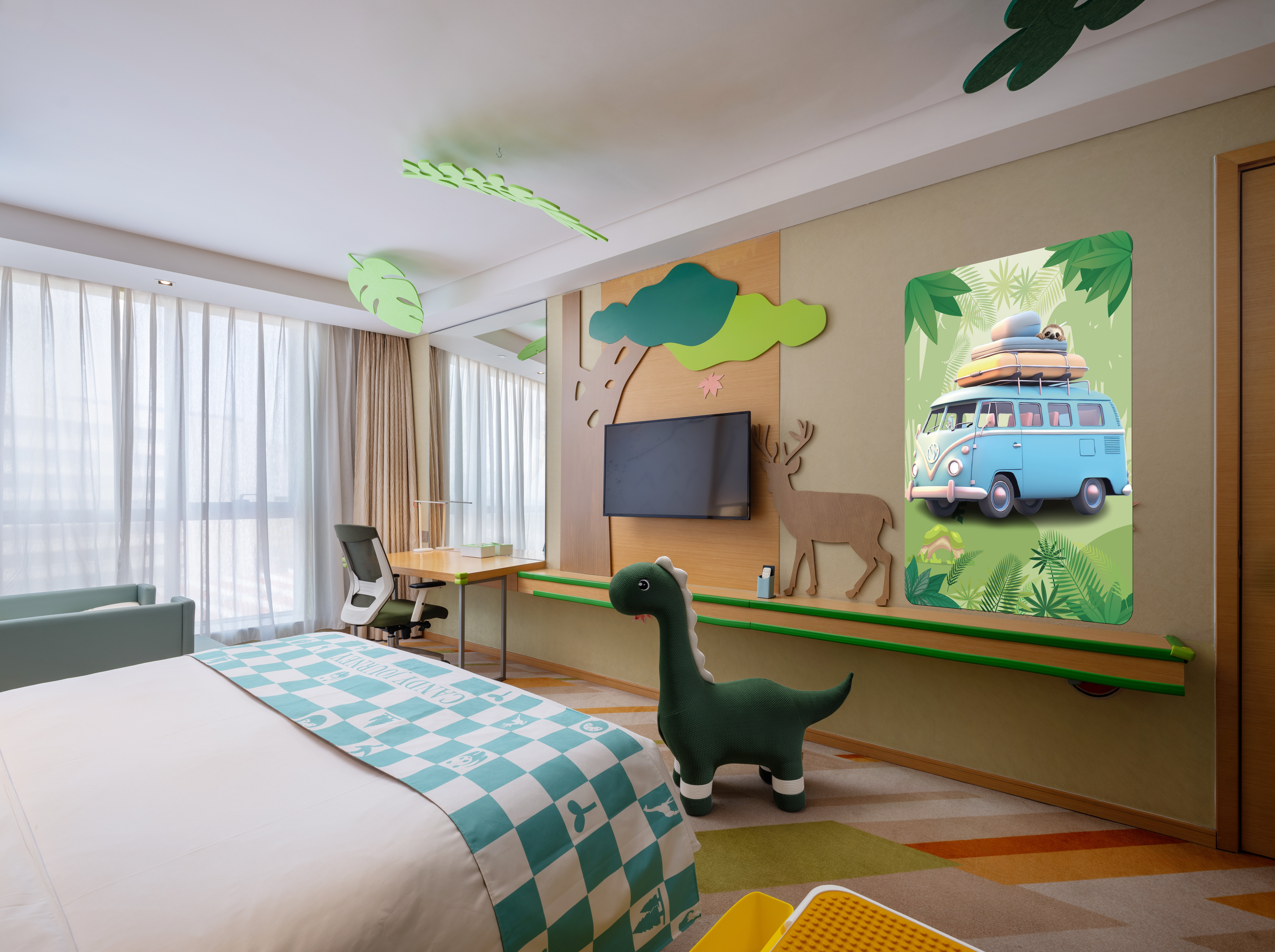 HOLIDAY INN WUXI TAIHU NEW CITY 11/69