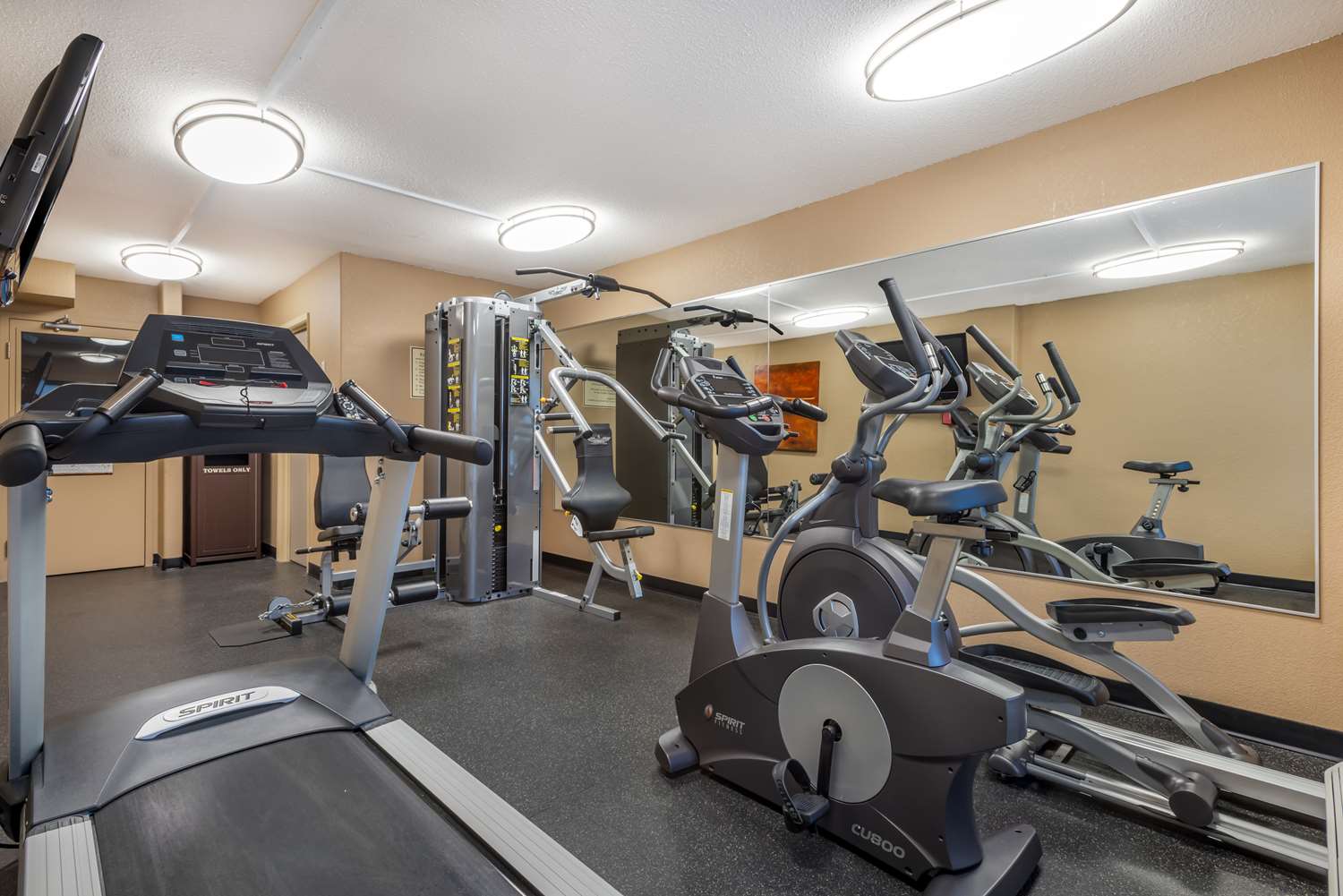 Best Western Strathmore Inn 12/25