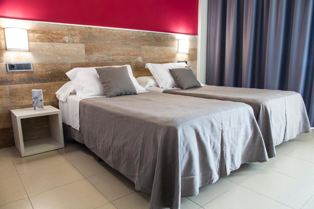 Room, Double Bed, Balcony