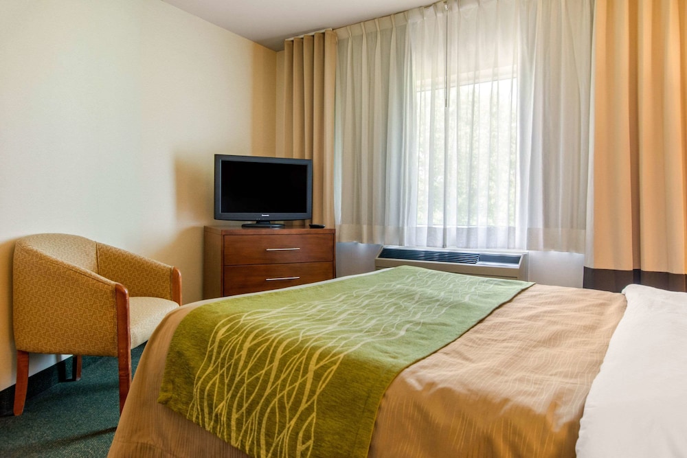 Comfort Inn and Suites Shawinigan 8/47