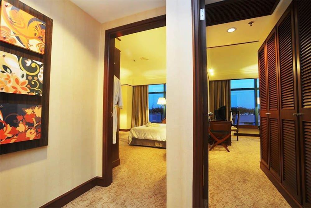 GBW Hotel 7/39