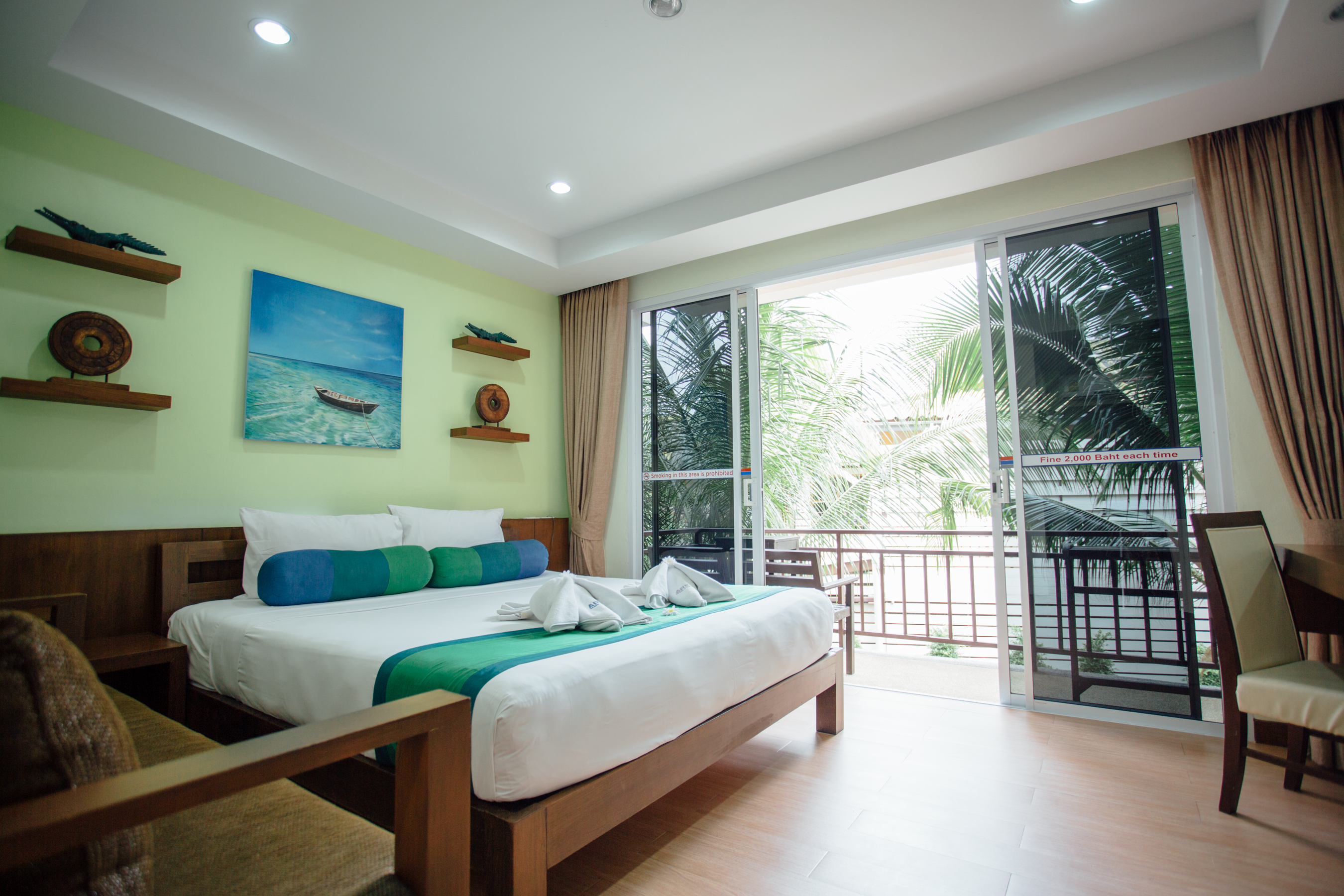 Ark Bar Beach Resort 34/64