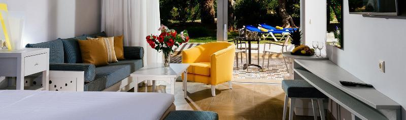Junior Suite, Shared Pool
