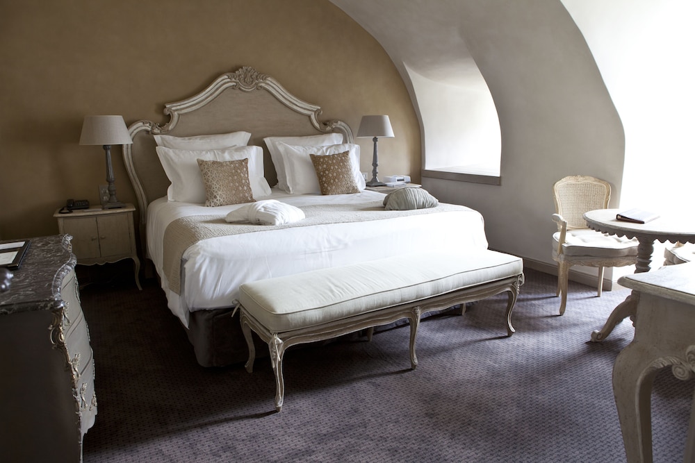 Chateau de Mercues 24/48