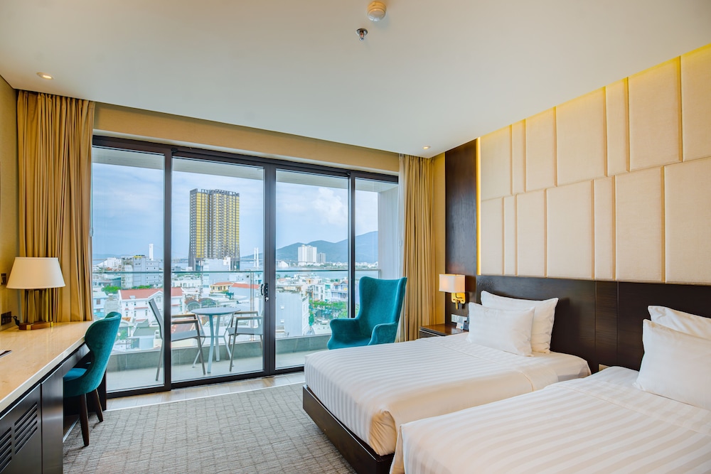 New Orient Hotel Danang 22/70