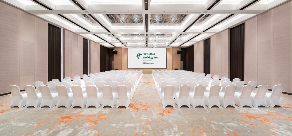 Holiday Inn LIAOYUAN CITY CENTER 42/50