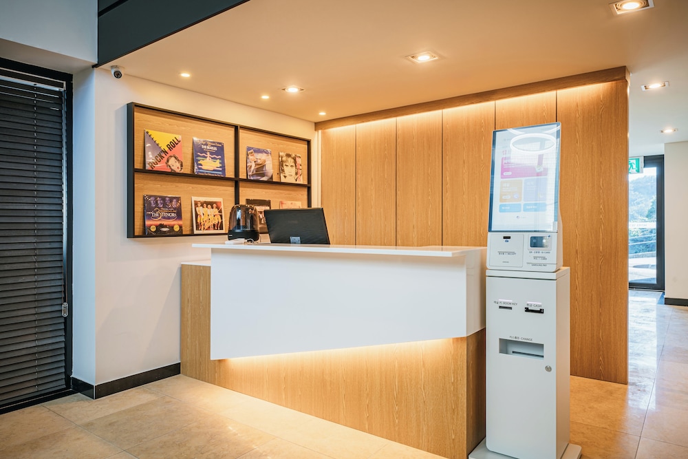 Hotel Yeon 6/55