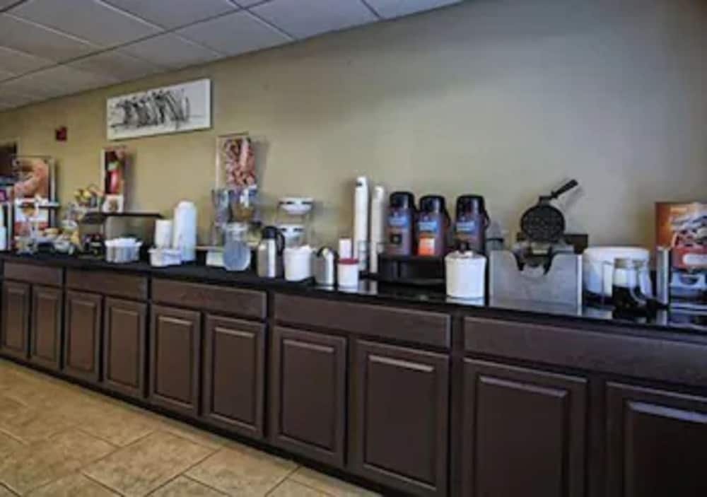 Quality Inn & Suites Chambersburg Northeast 38/47