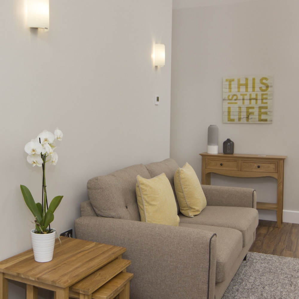 Citystay - The Dales 10/14