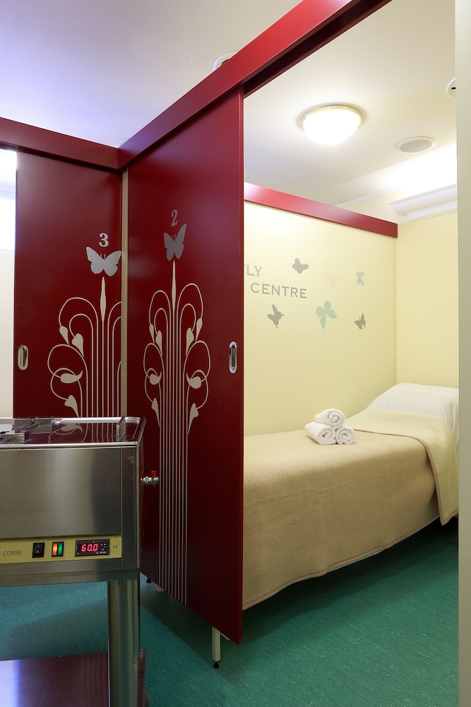 Butterfly Health Spa Hotel 9/50