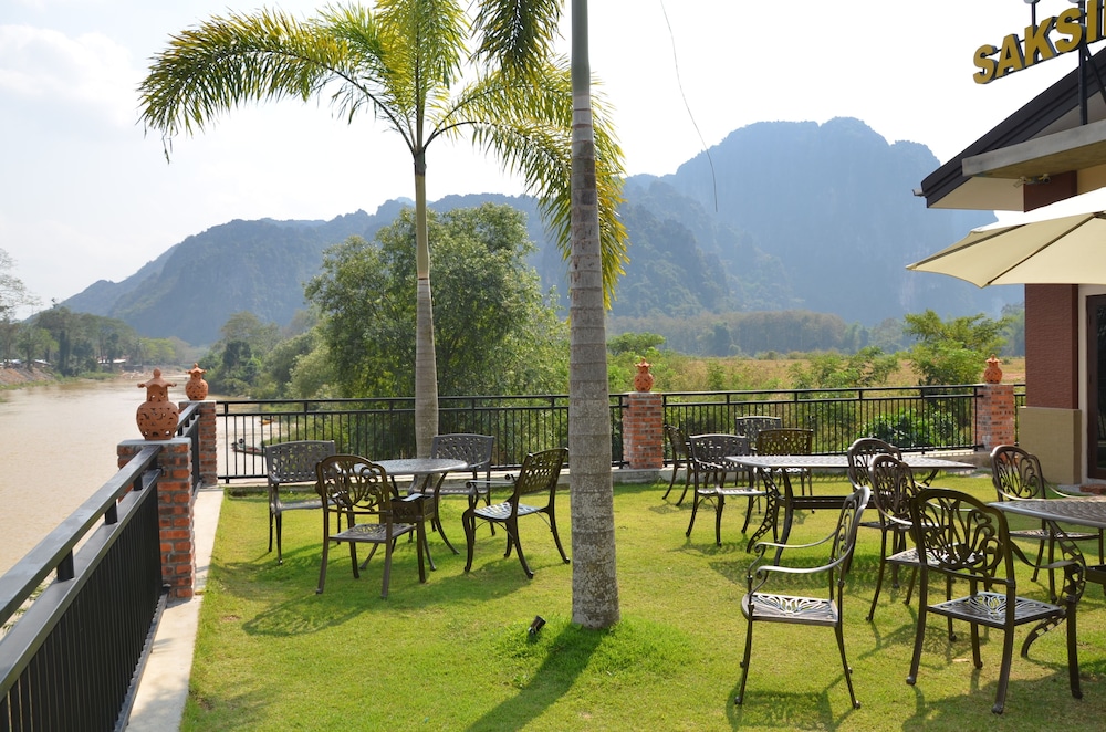 Saksiri Riverside Boutique Hotel 38/50