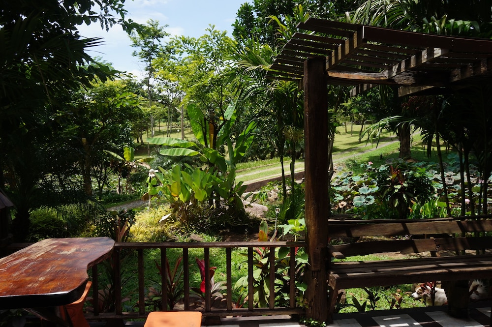 DE BUA VALLEY RESORT 36/49