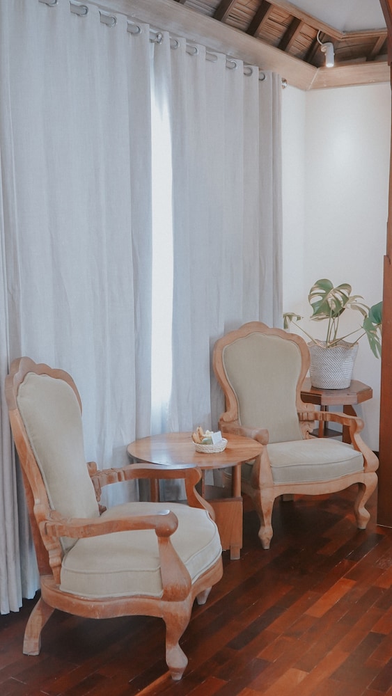 Kresna Suites By Villa Kresna 56/77