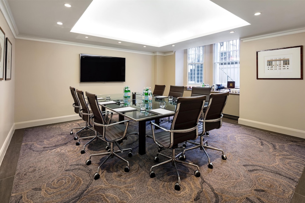 Radisson Blu Hotel London South Kensington 70/76