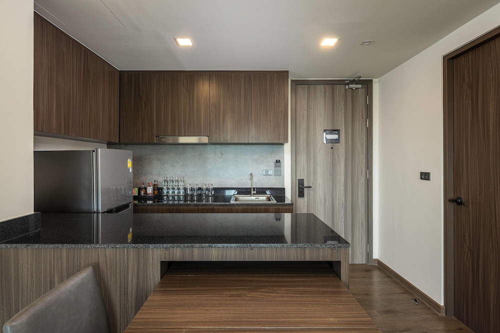 The Proud Karon Beach Phuket Trademark Collection By Wyndham 8/51