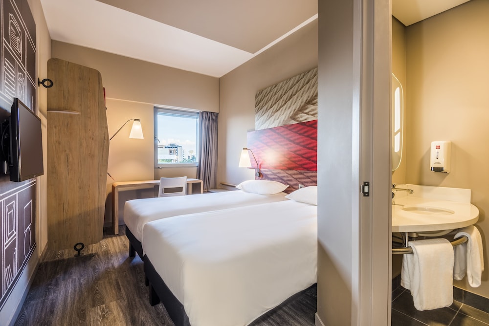 Ibis Cali Granada 16/75