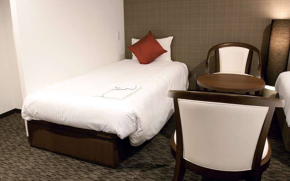 Hotel Sun White 13/27