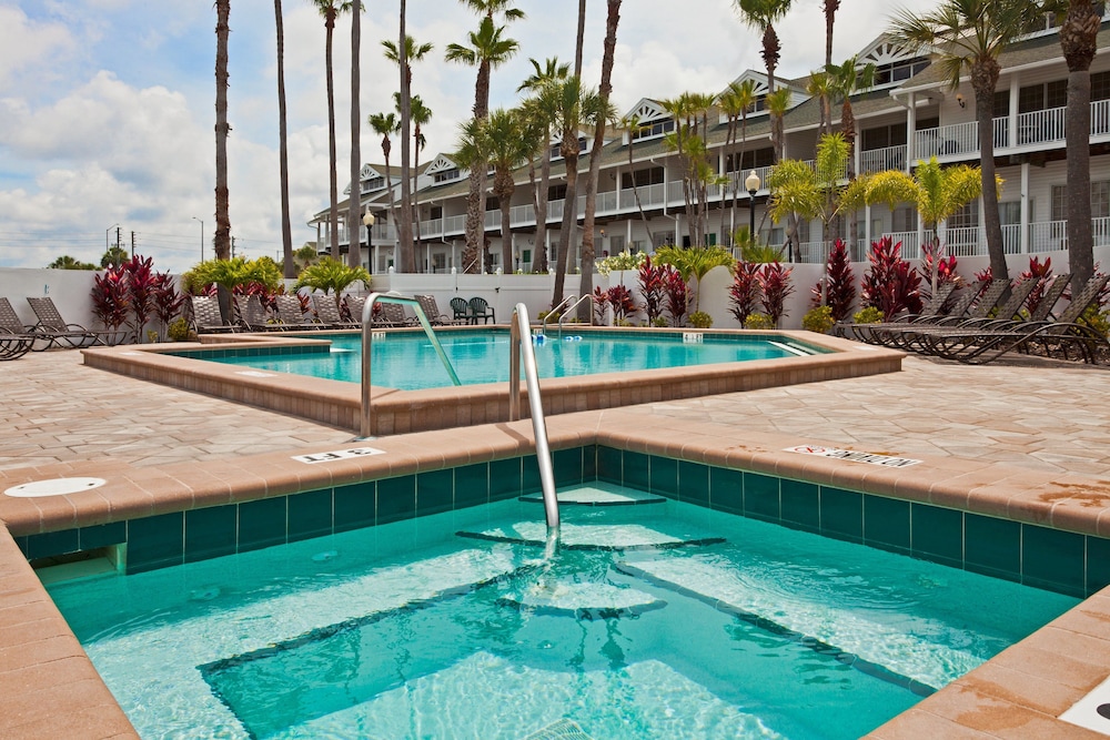 Holiday Inn & Suites Clearwater Beach S-harbourside 86/130