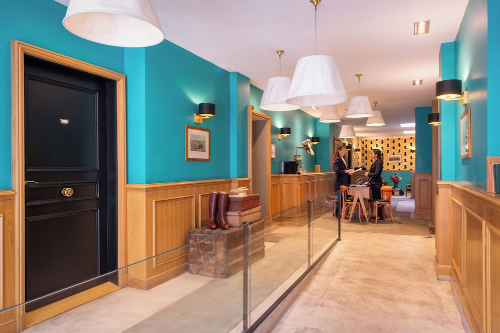 Suites and Hotel Helzear Champs Elysees 53/65