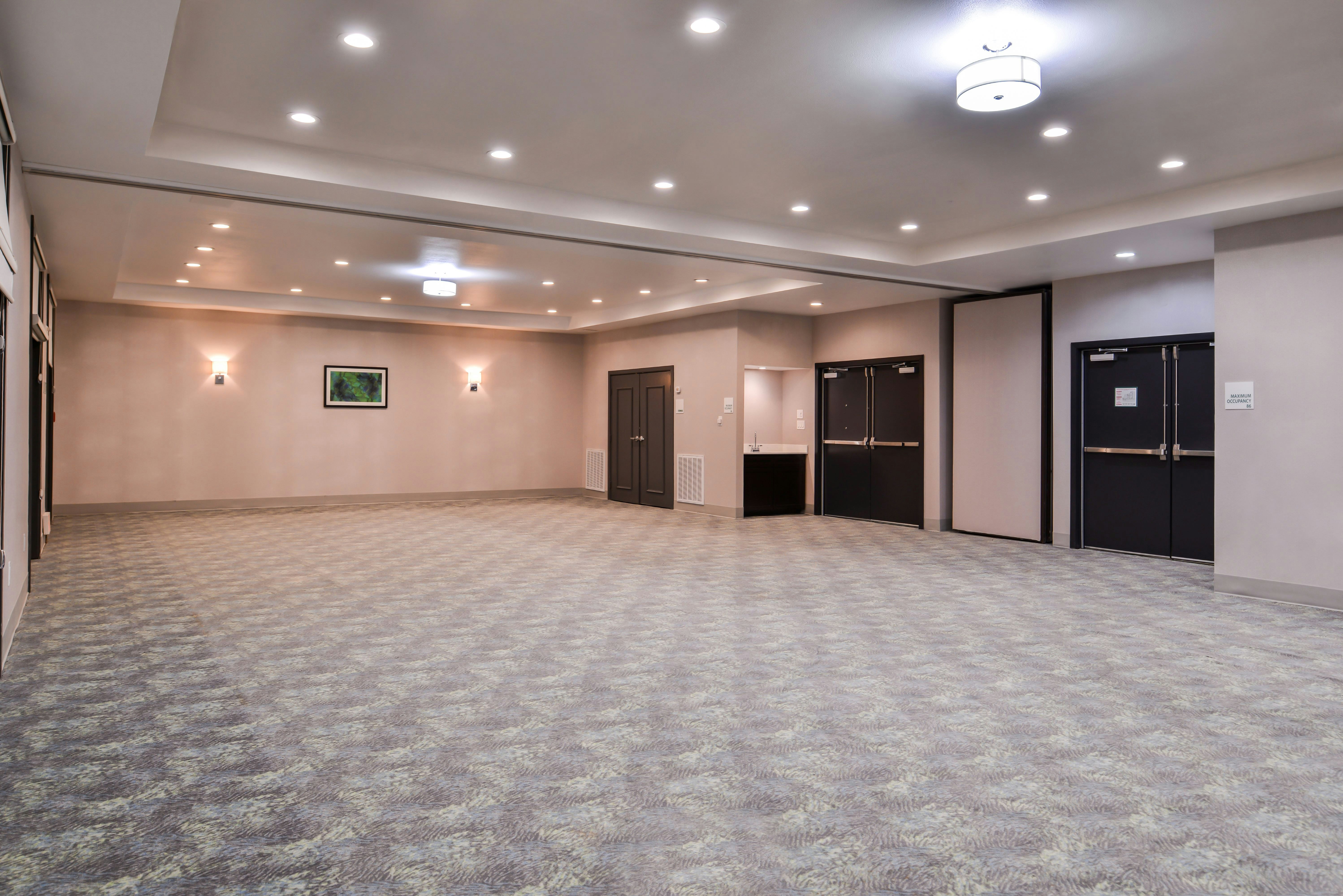 Holiday Inn Express Hotel And Suites Dallas Addison 23/25