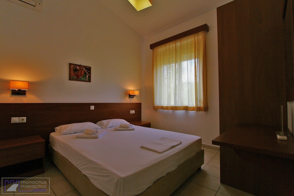Monachus Monachus Apartments 28/58