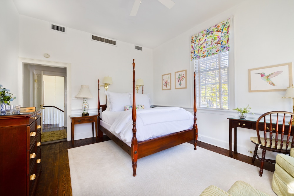 Rhett House Inn 20/50