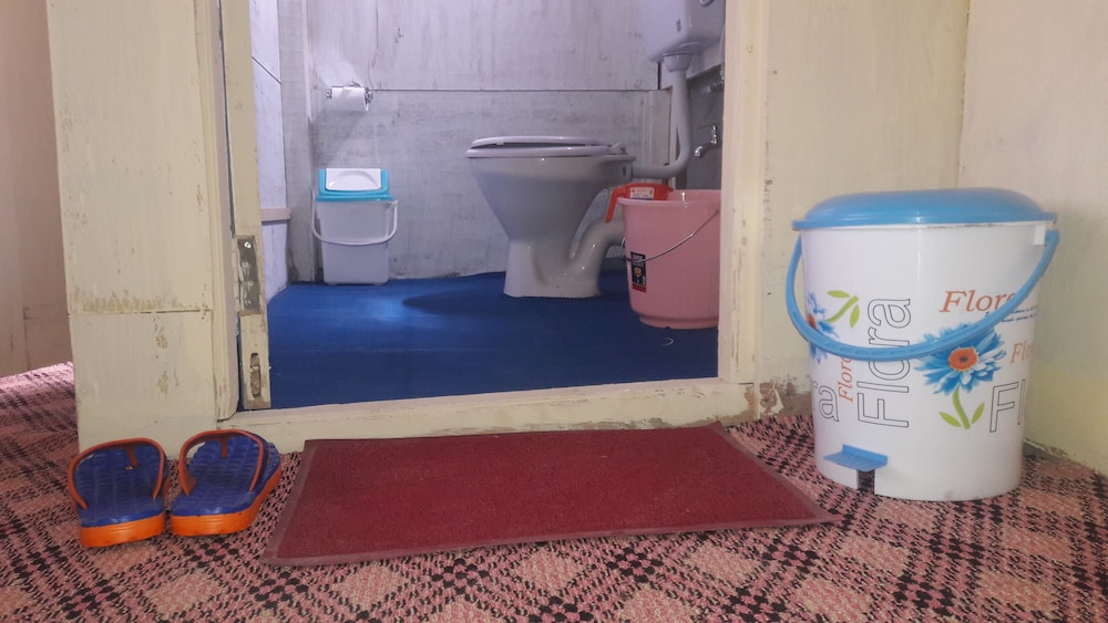 Pangong Holiday Cottages 1/20