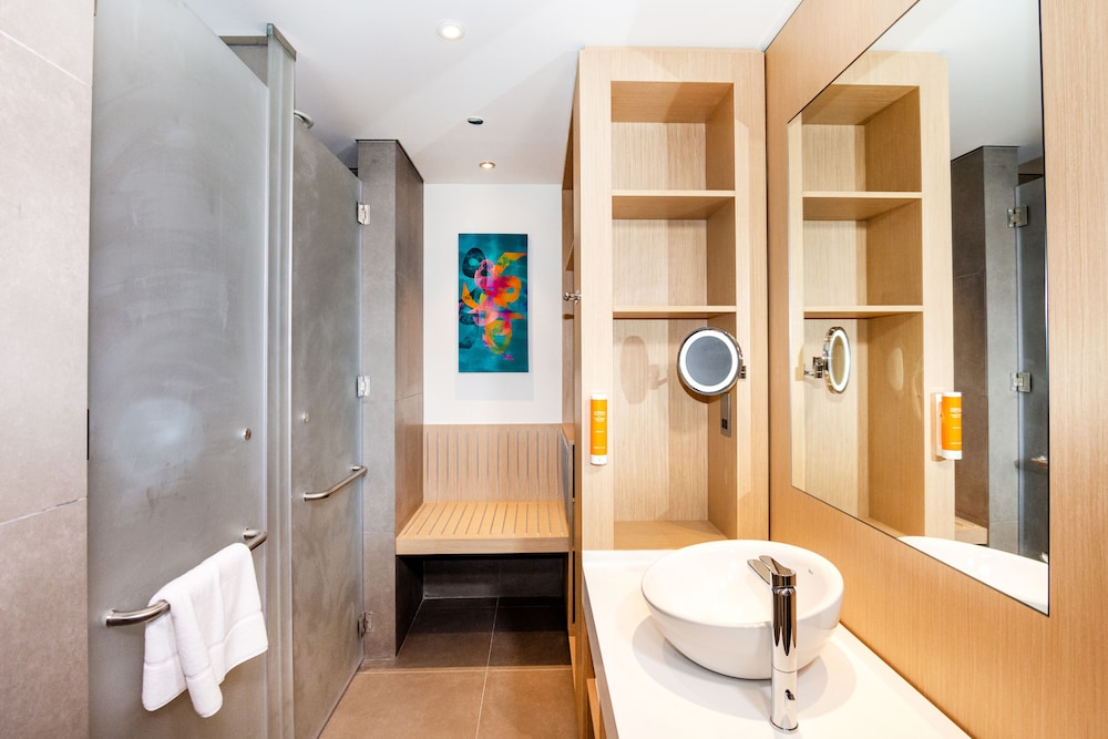 Premier Inn Dubai Dragon Mart 6/32