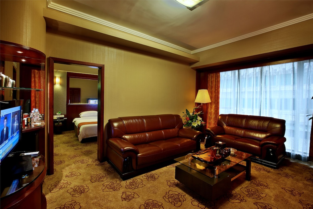 Hongfeng Hotel 35/50