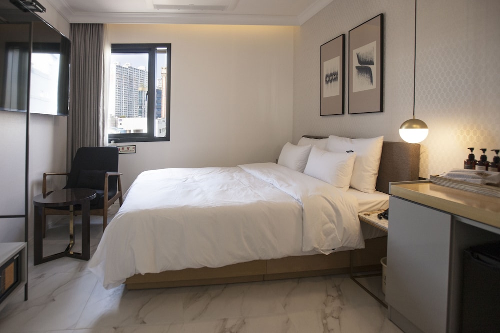 Busanjin Brown-Dot Hotel 15/50