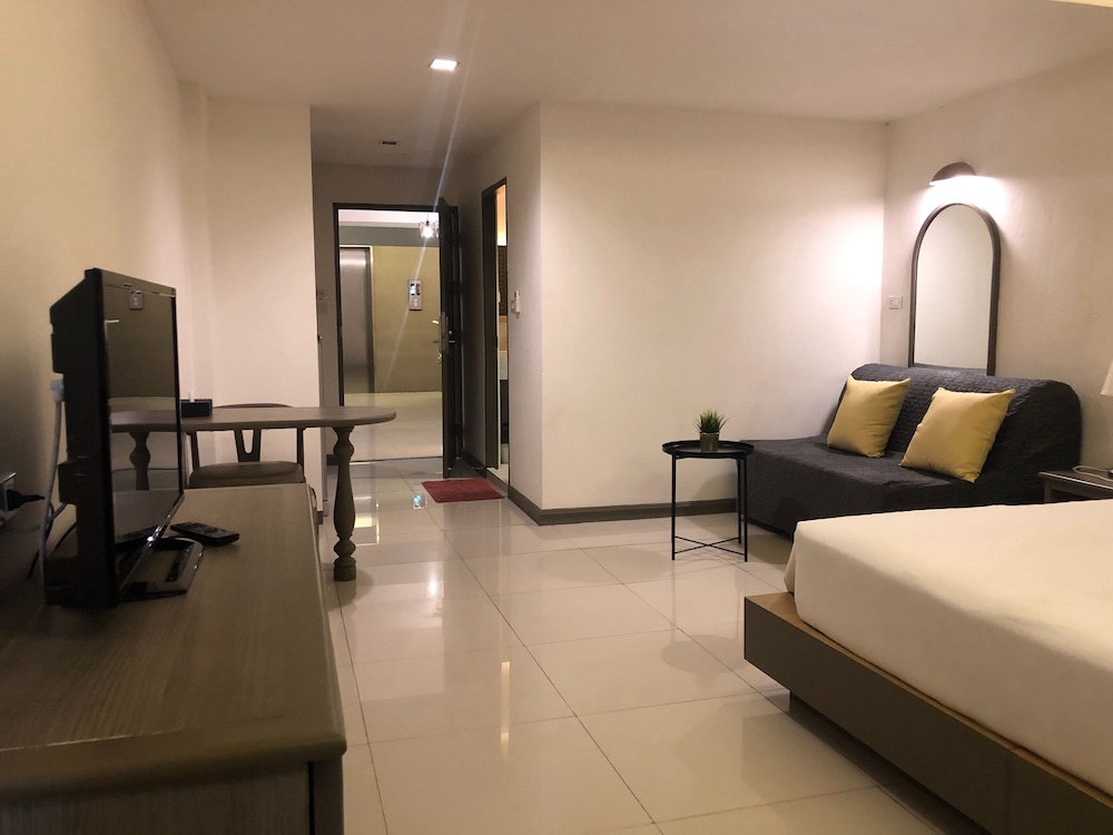 Lee Garden Bangkok 40/65