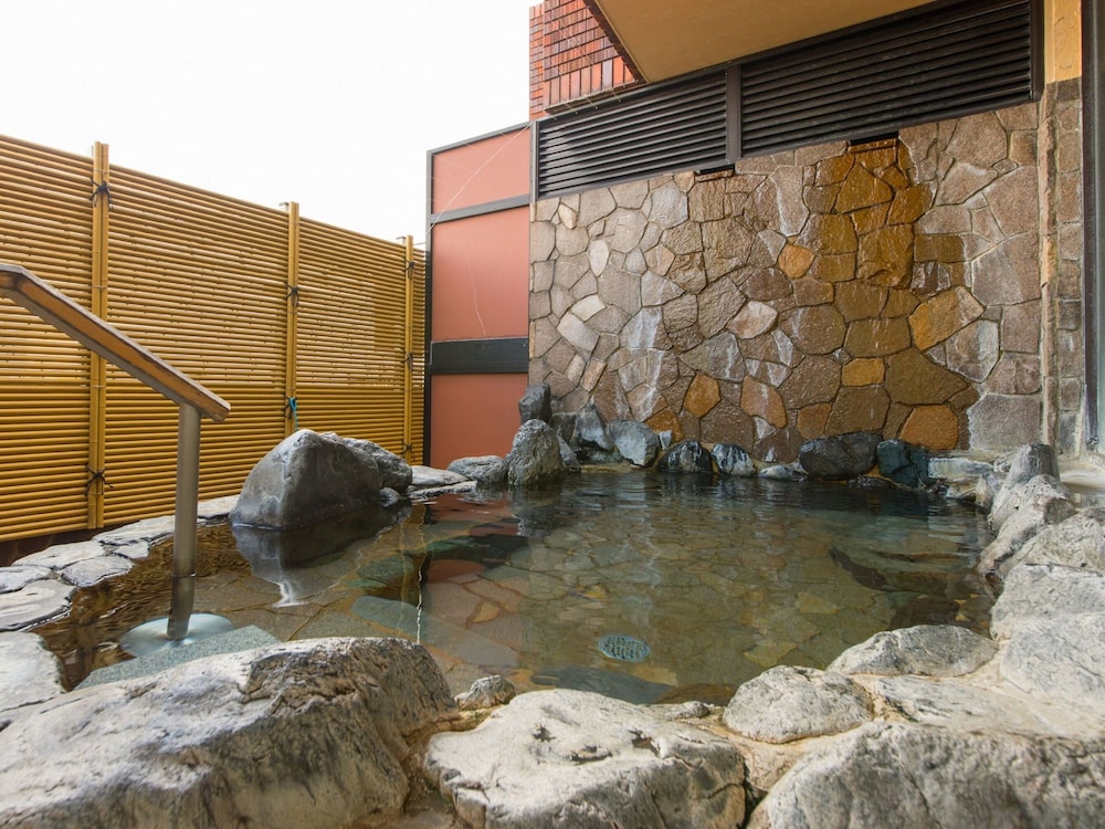 APA Hotel Komatsu 42/49