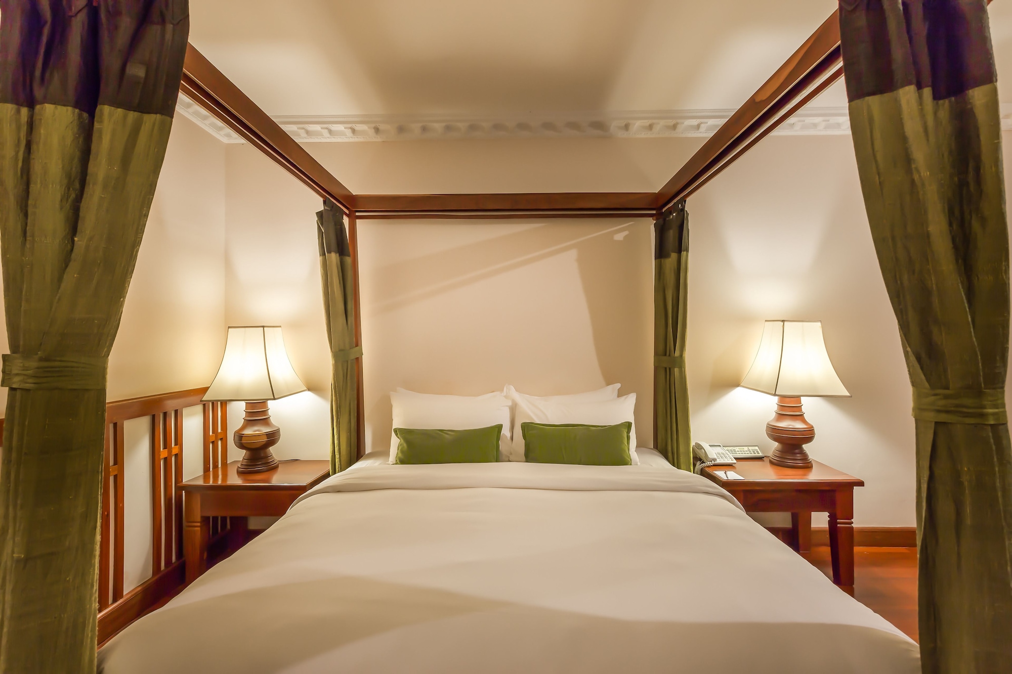 Champei, King Bed