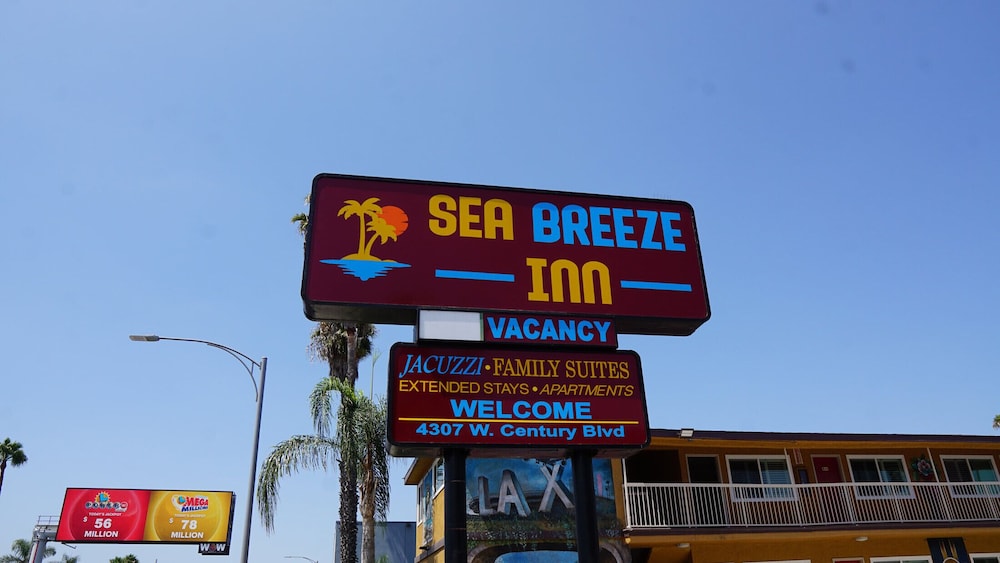 Sea Breeze Inn 1/25