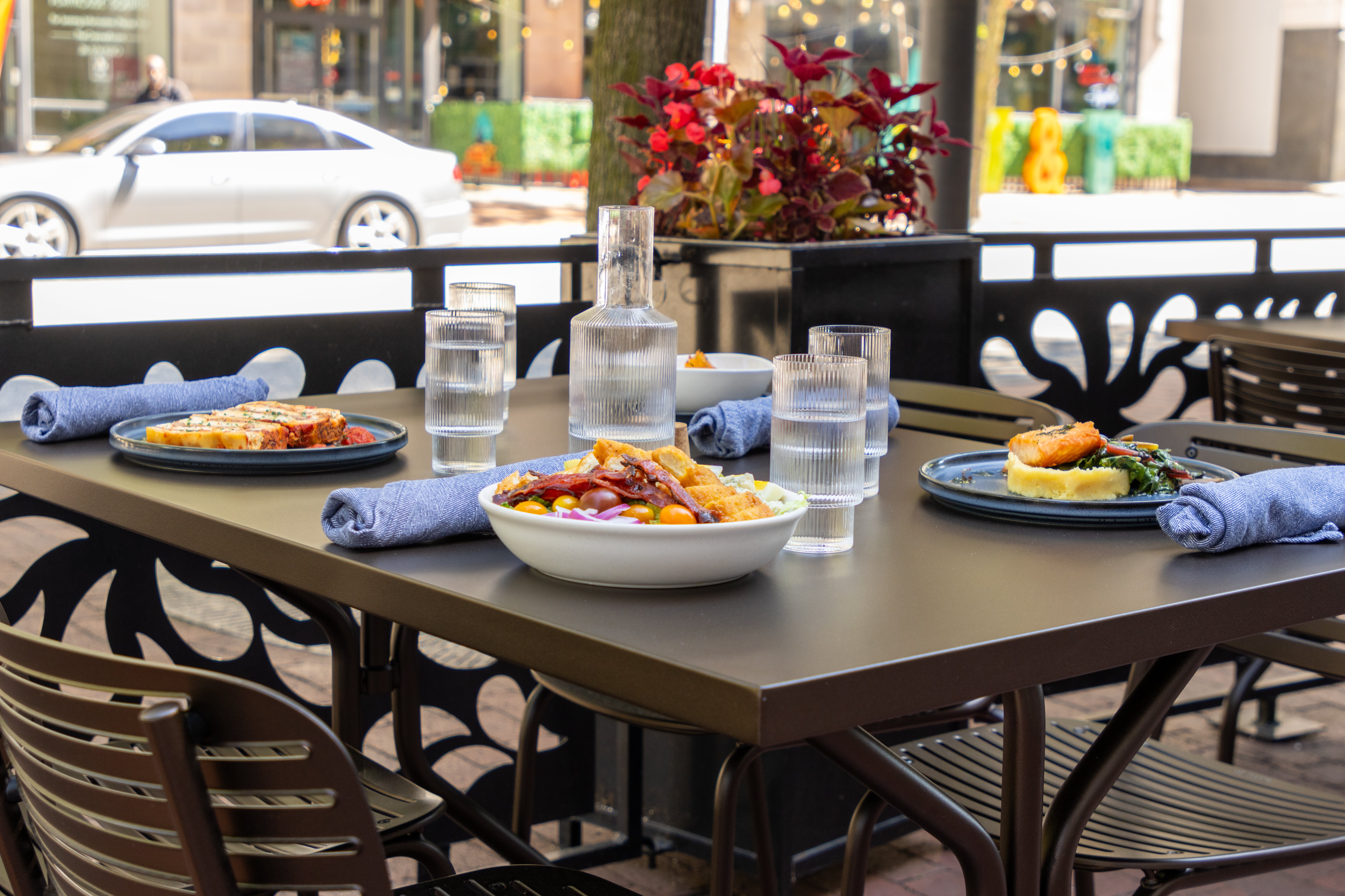 Crowne Plaza Cleveland At Playhouse Square An Ihg Hotel 60/77