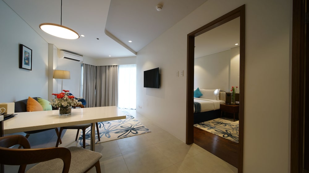 Tambuli Seaside Resort and Spa 14/35
