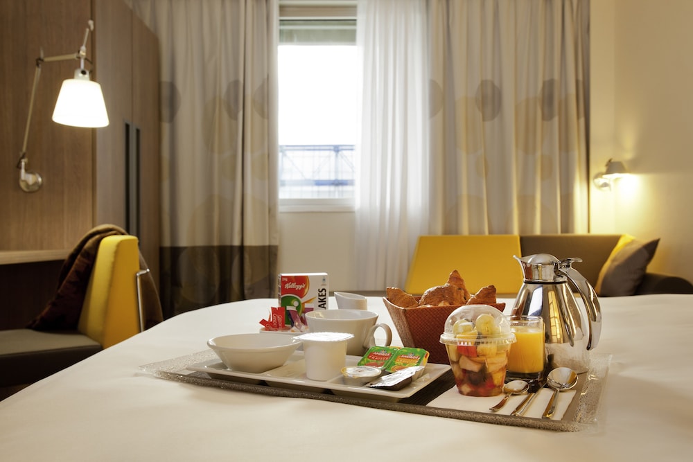 Novotel Paris La Defense Esplanade 52/72