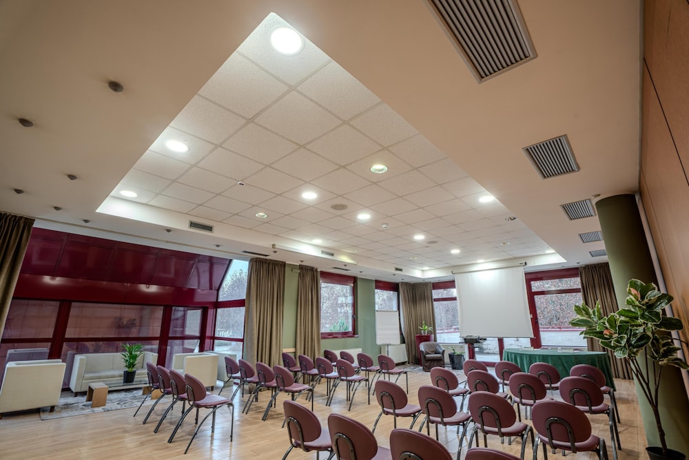 Tulip Inn Torino Sud 29/48