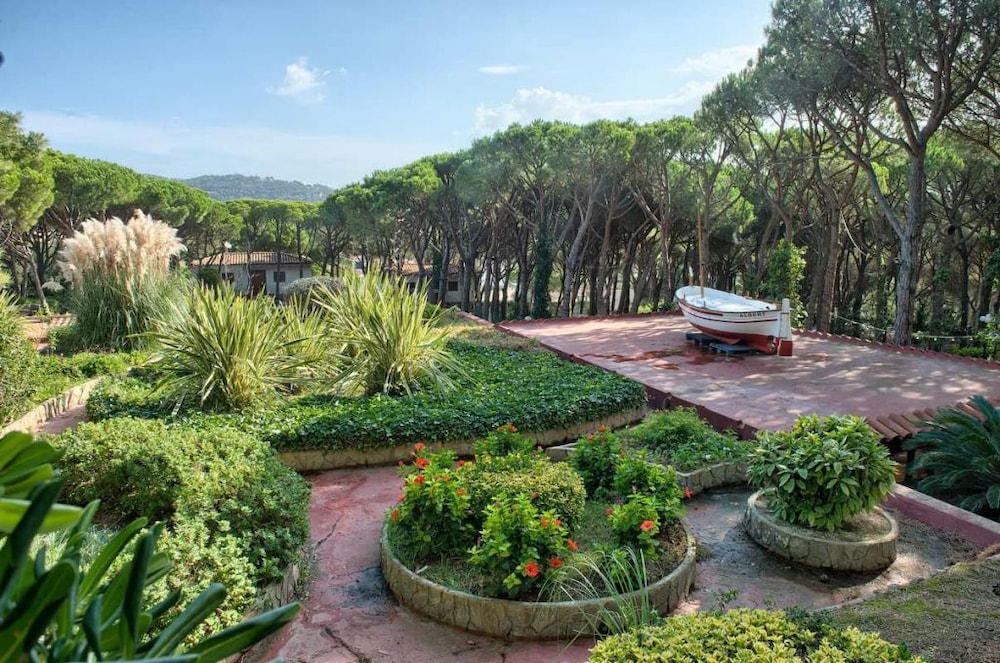 Hotel Garbi 1/51