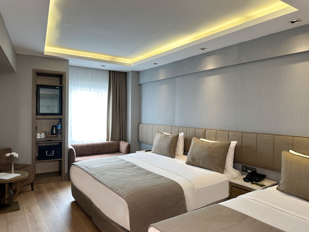 AHC Grand Bazaar Hotel 14/64