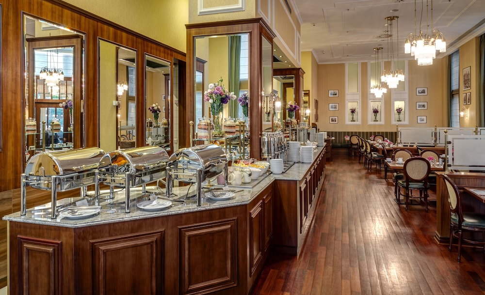 restaurant-cafeteria