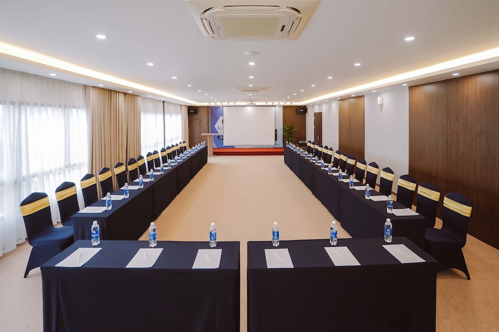 Reyna Hotel Hanoi 44/50