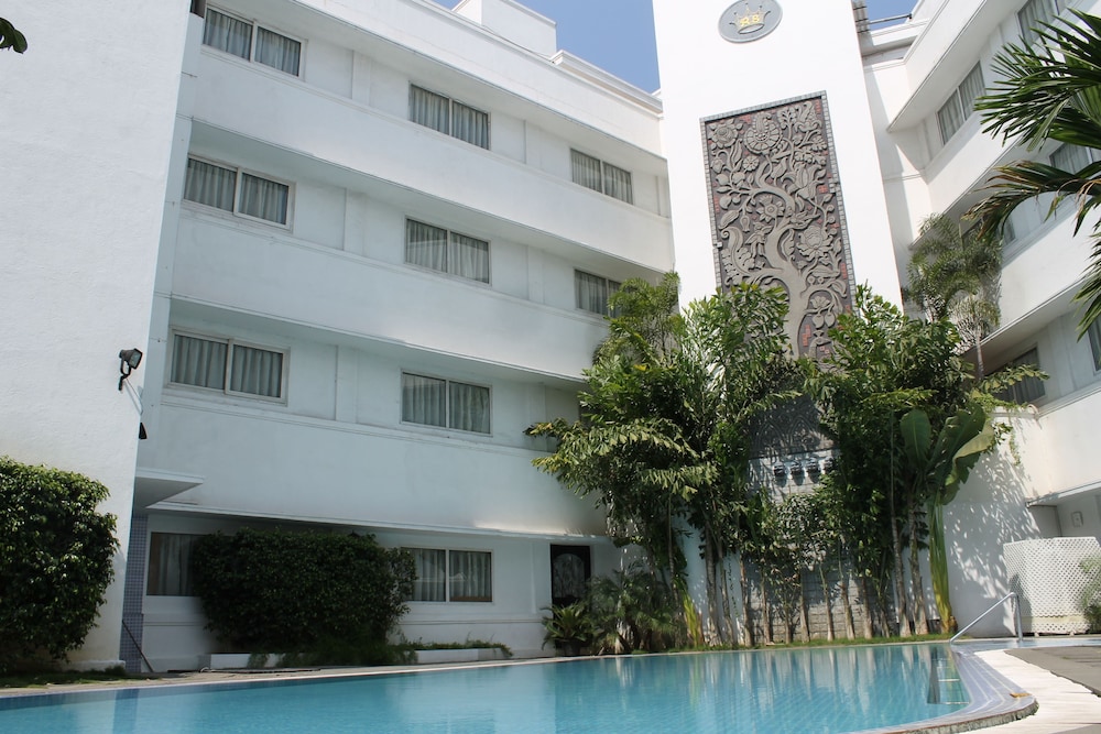 Raj Palace Sundar 4/42