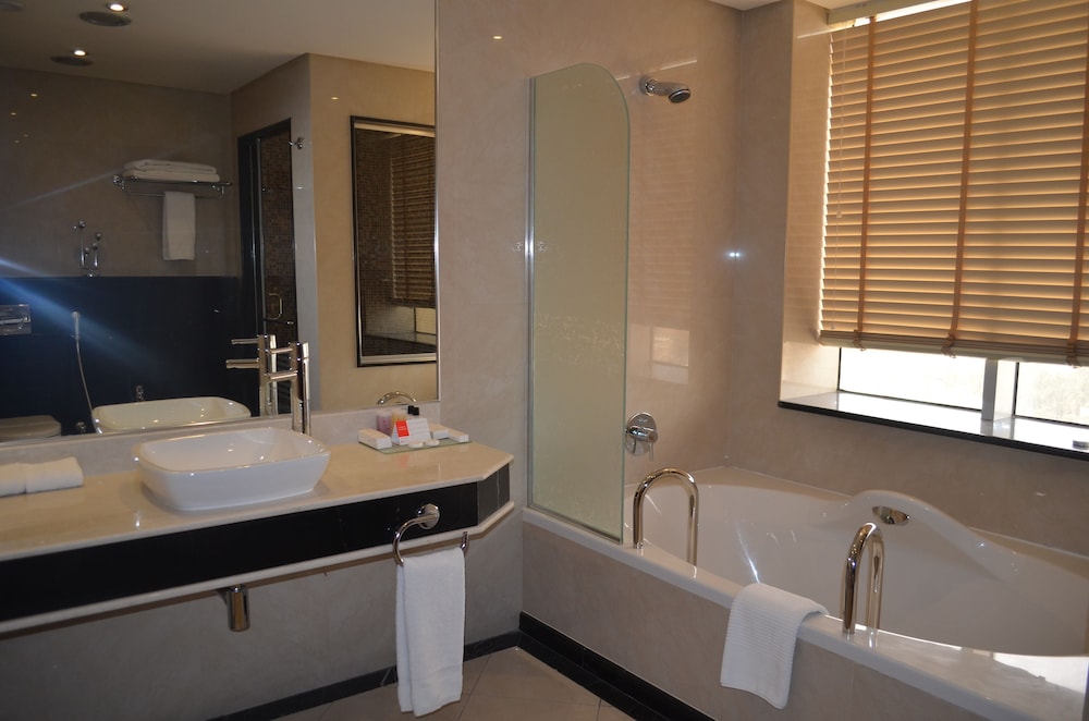 رامادا(EASTYARD Khobar – Hotel) 42/45