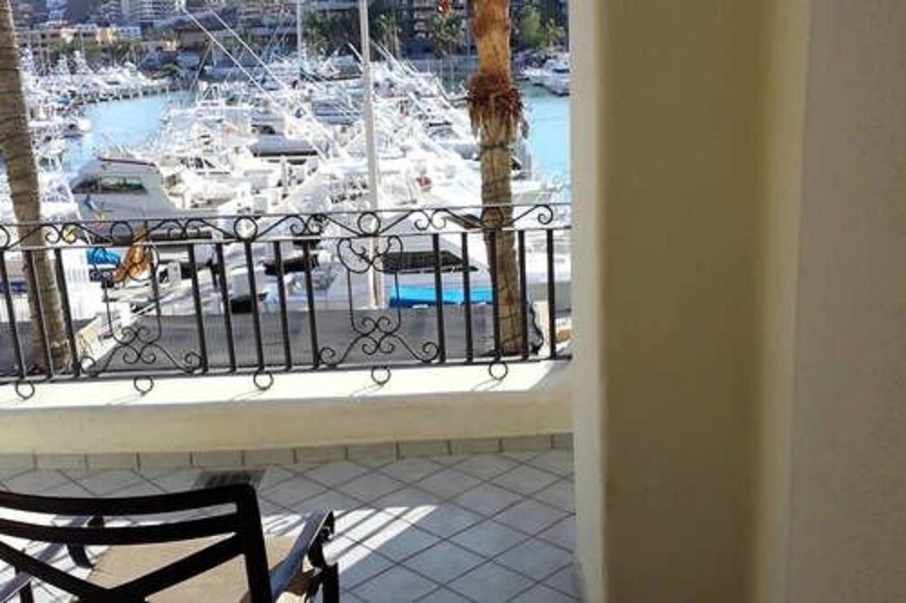Marina Fiesta Resort and Spa 46/62