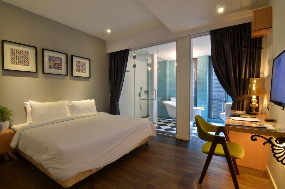 Havona Boutique Hotel at Mount Austin 10/48