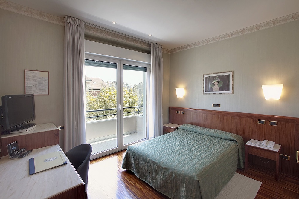 Palace Hotel 15/50