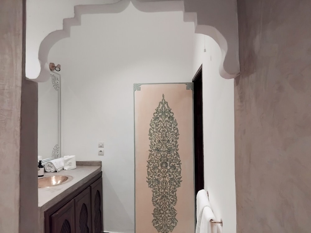 Riad Yakimour 46/48