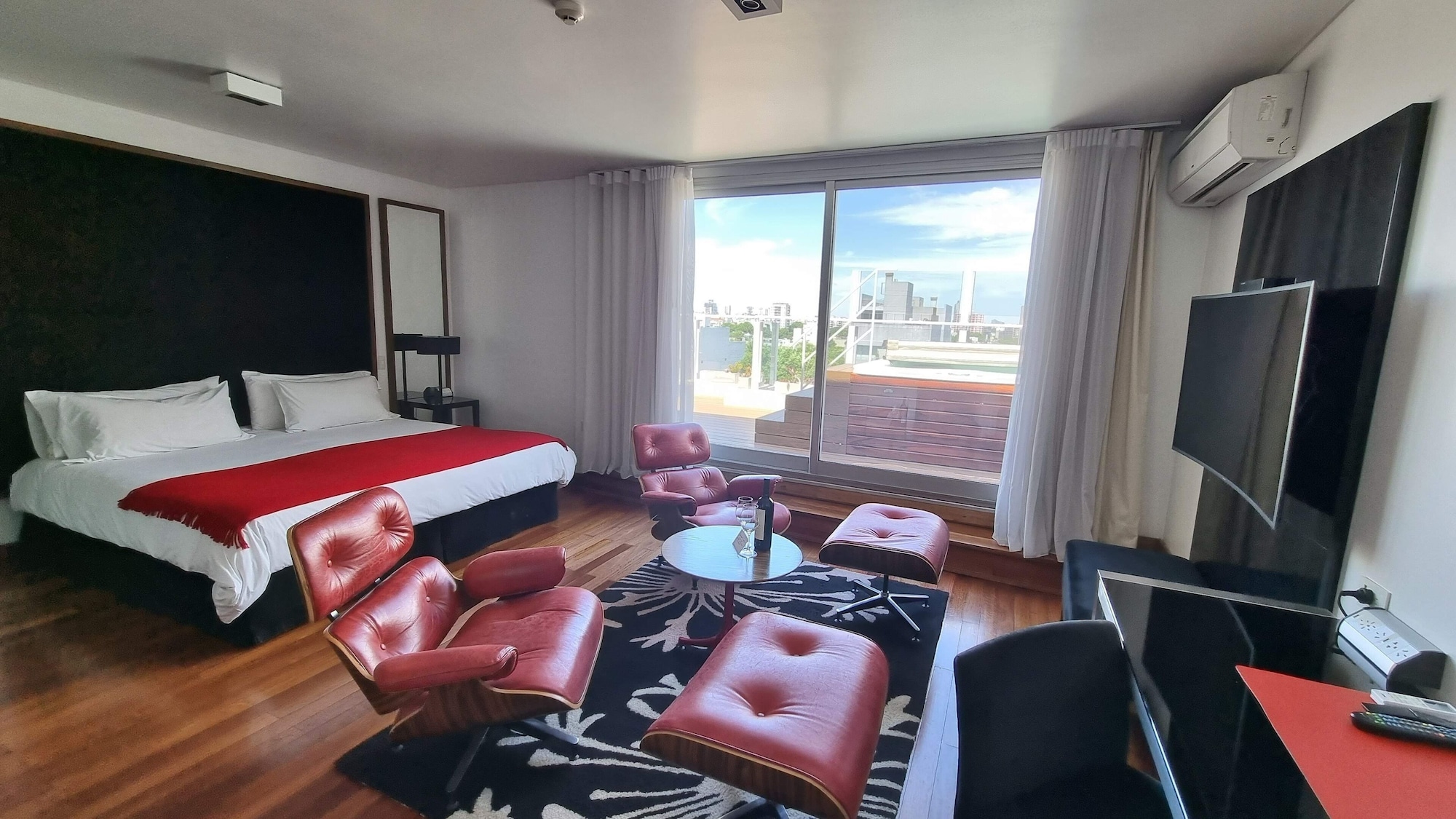 Suite, Terrace